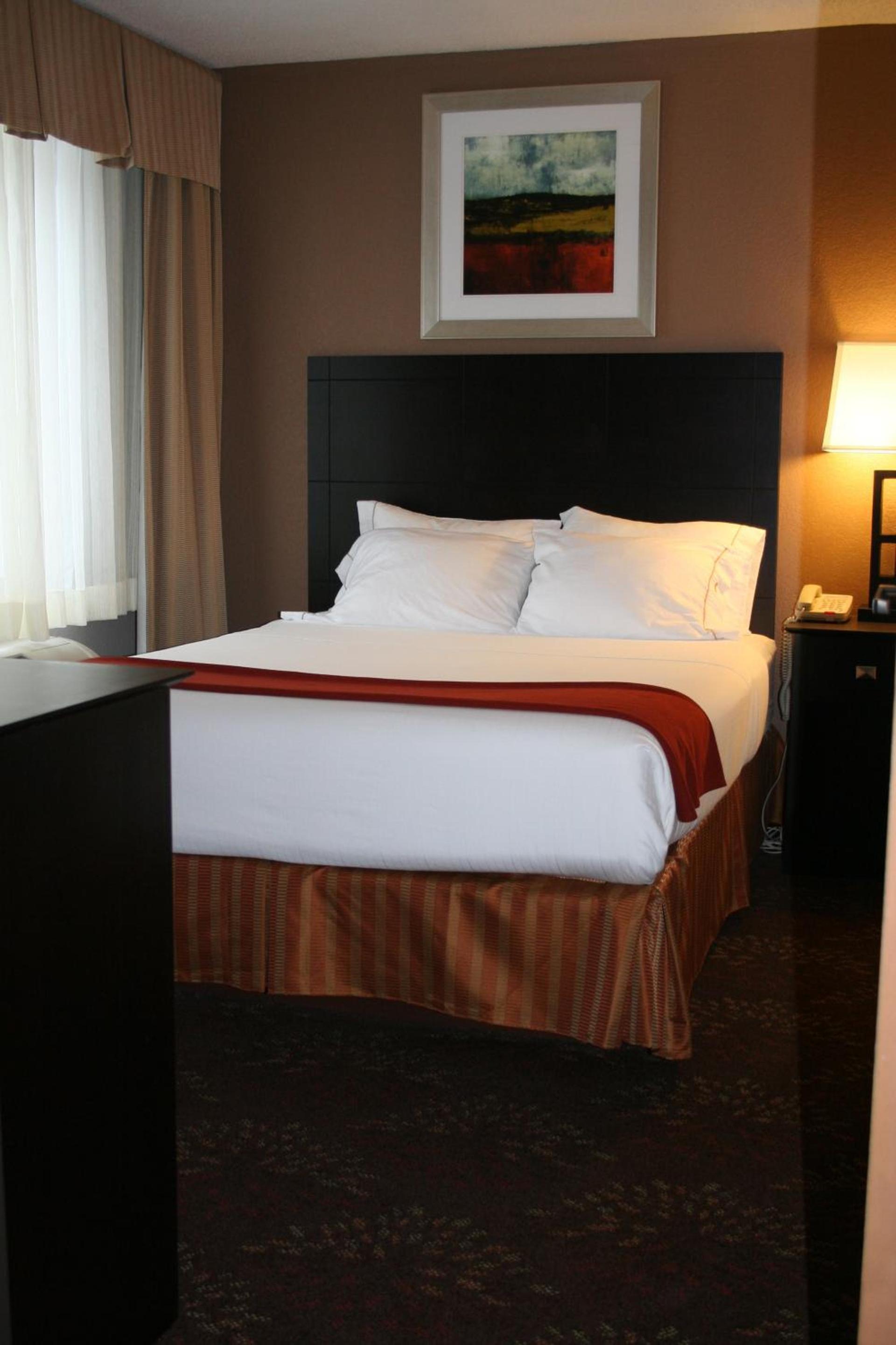 Holiday Inn Express Houghton-Keweenaw by IHG photo 17
