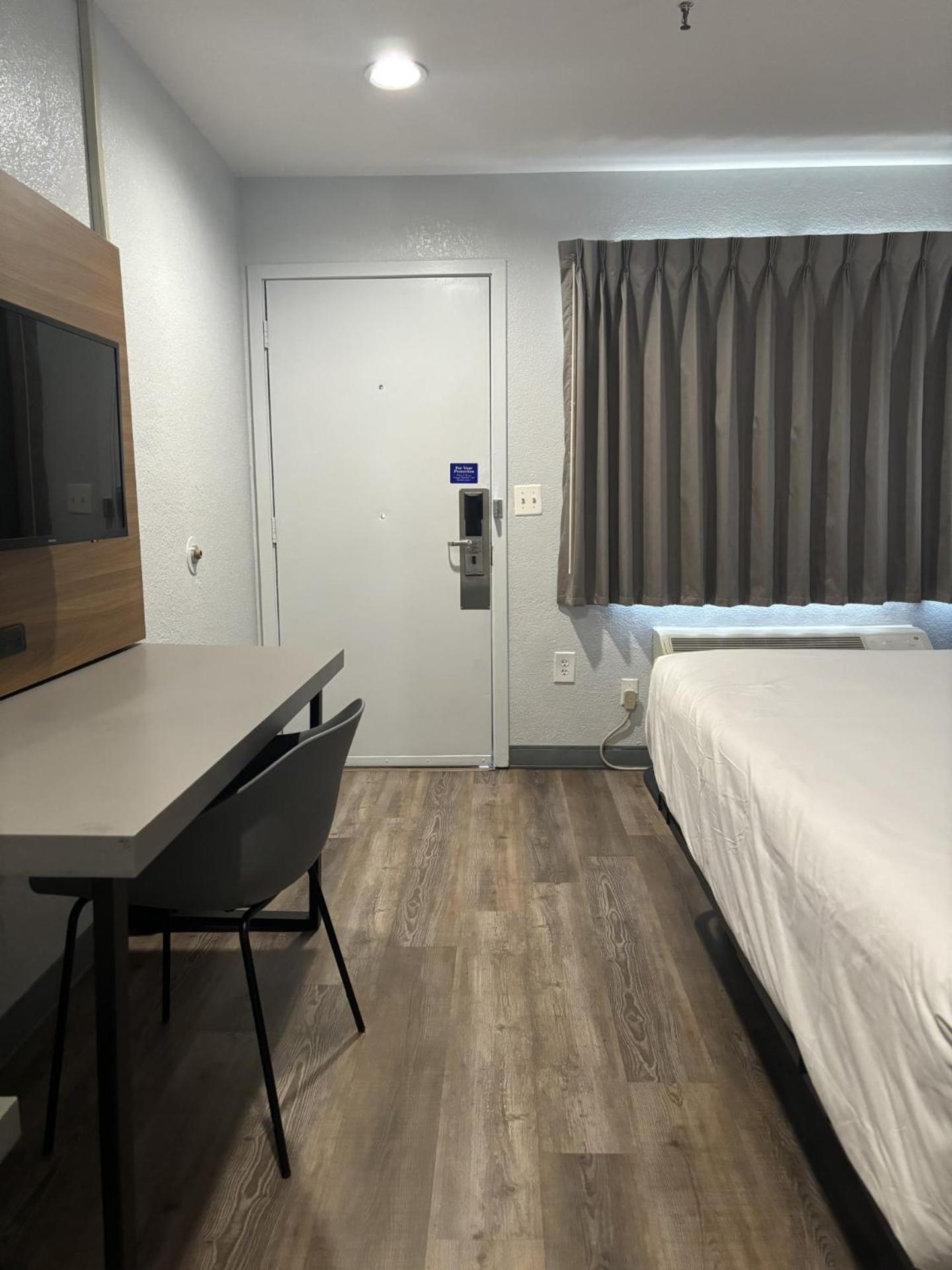 Motel 6-Santa Ana, CA photo 59