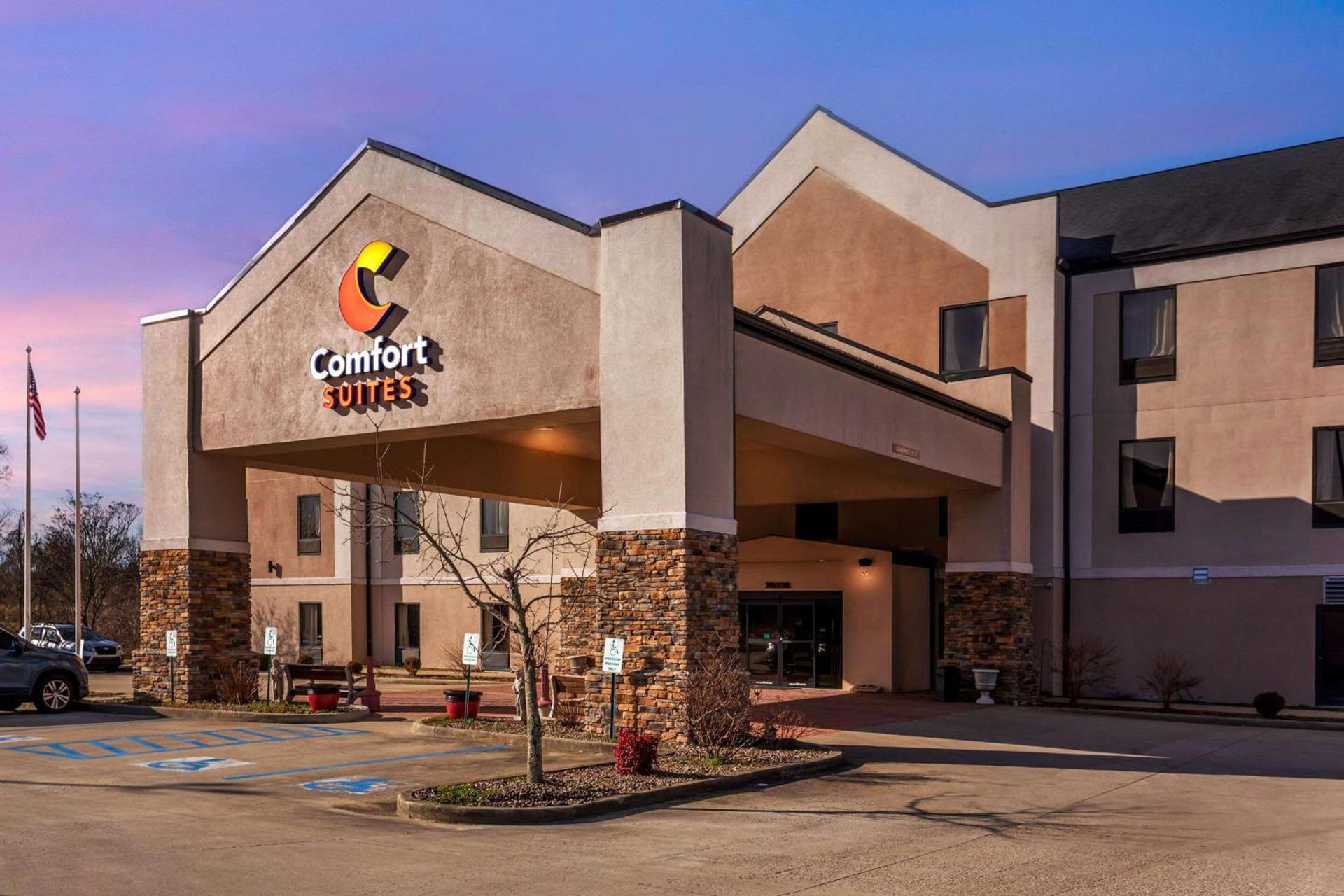 Comfort Suites South Point - Huntington photo 4