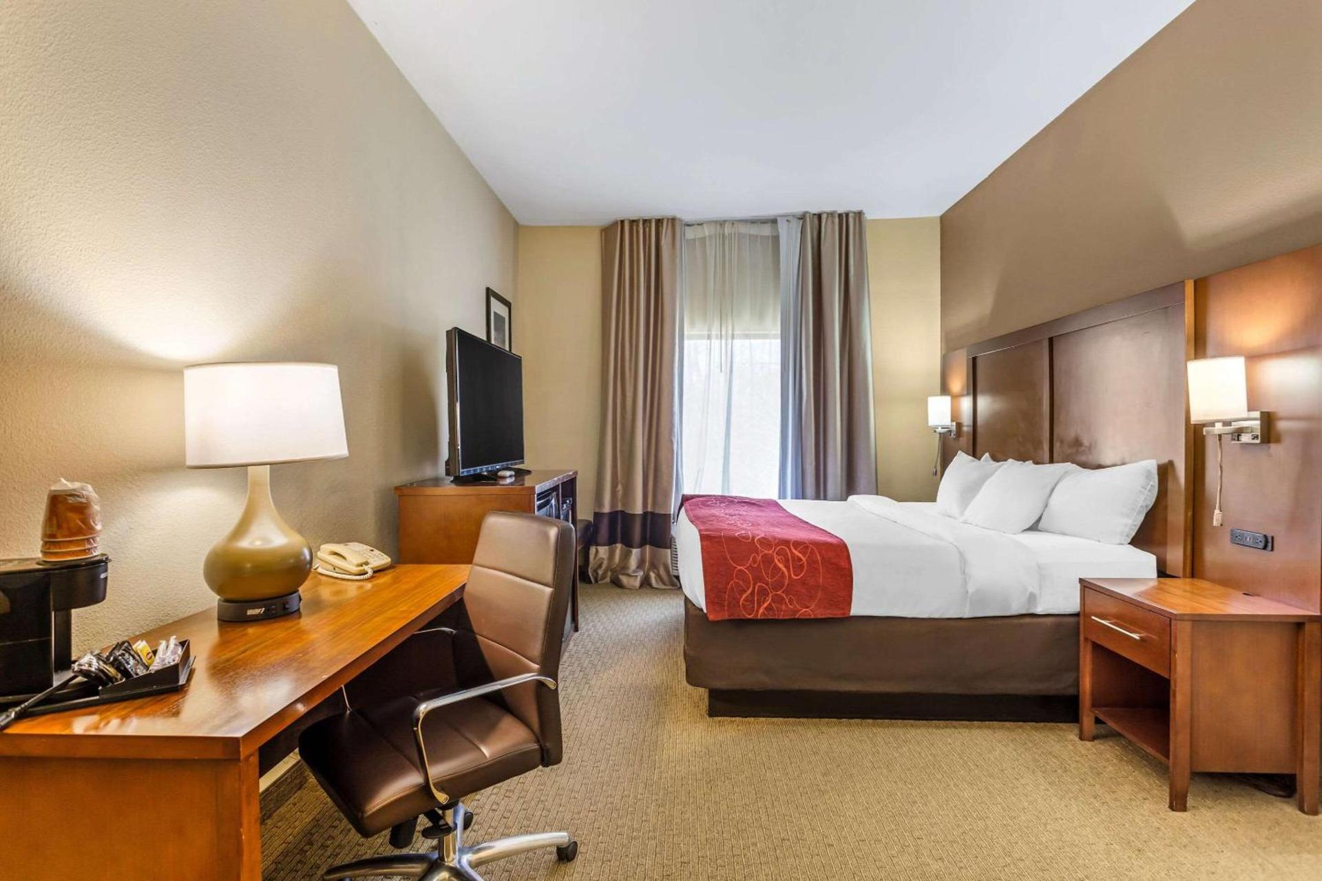 Comfort Suites South Point - Huntington photo 24