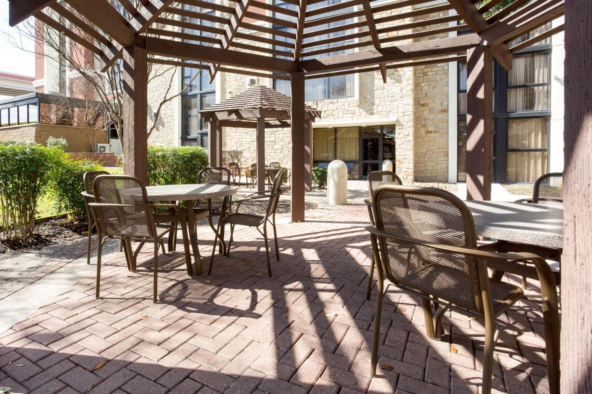 Drury Plaza Hotel San Antonio Airport photo 29