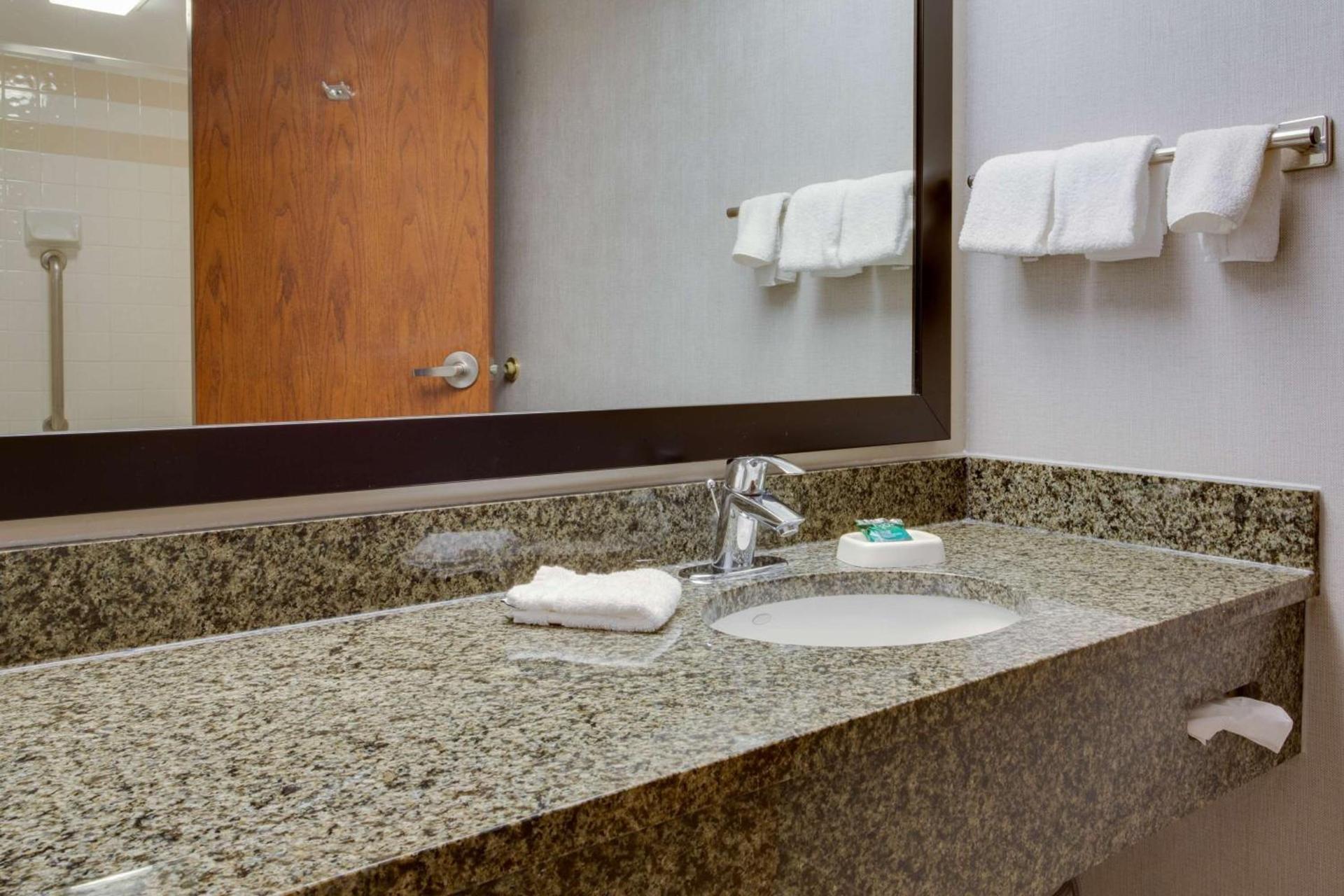 Drury Plaza Hotel San Antonio Airport photo 33