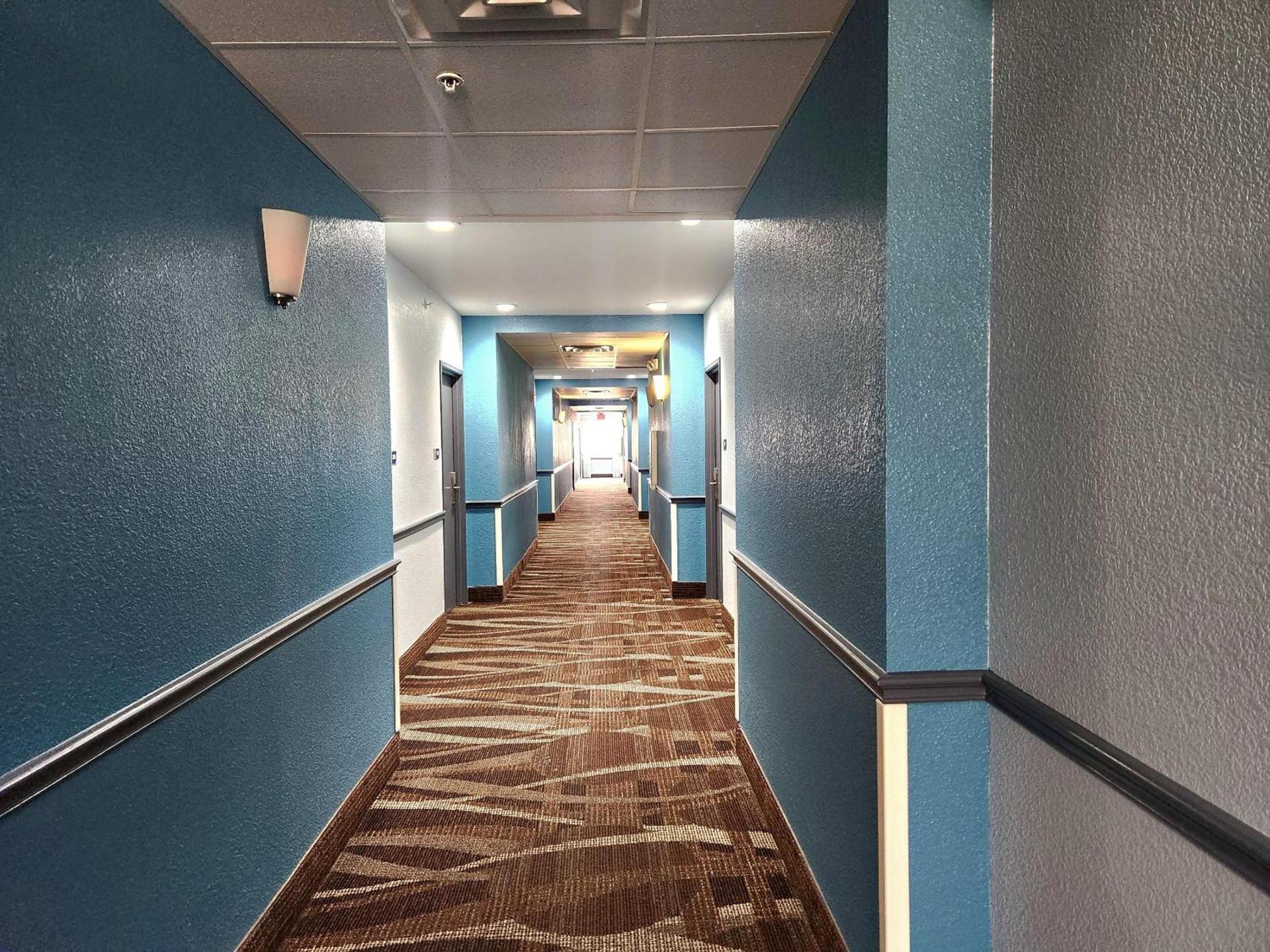 Days Inn by Wyndham Kemah photo 32