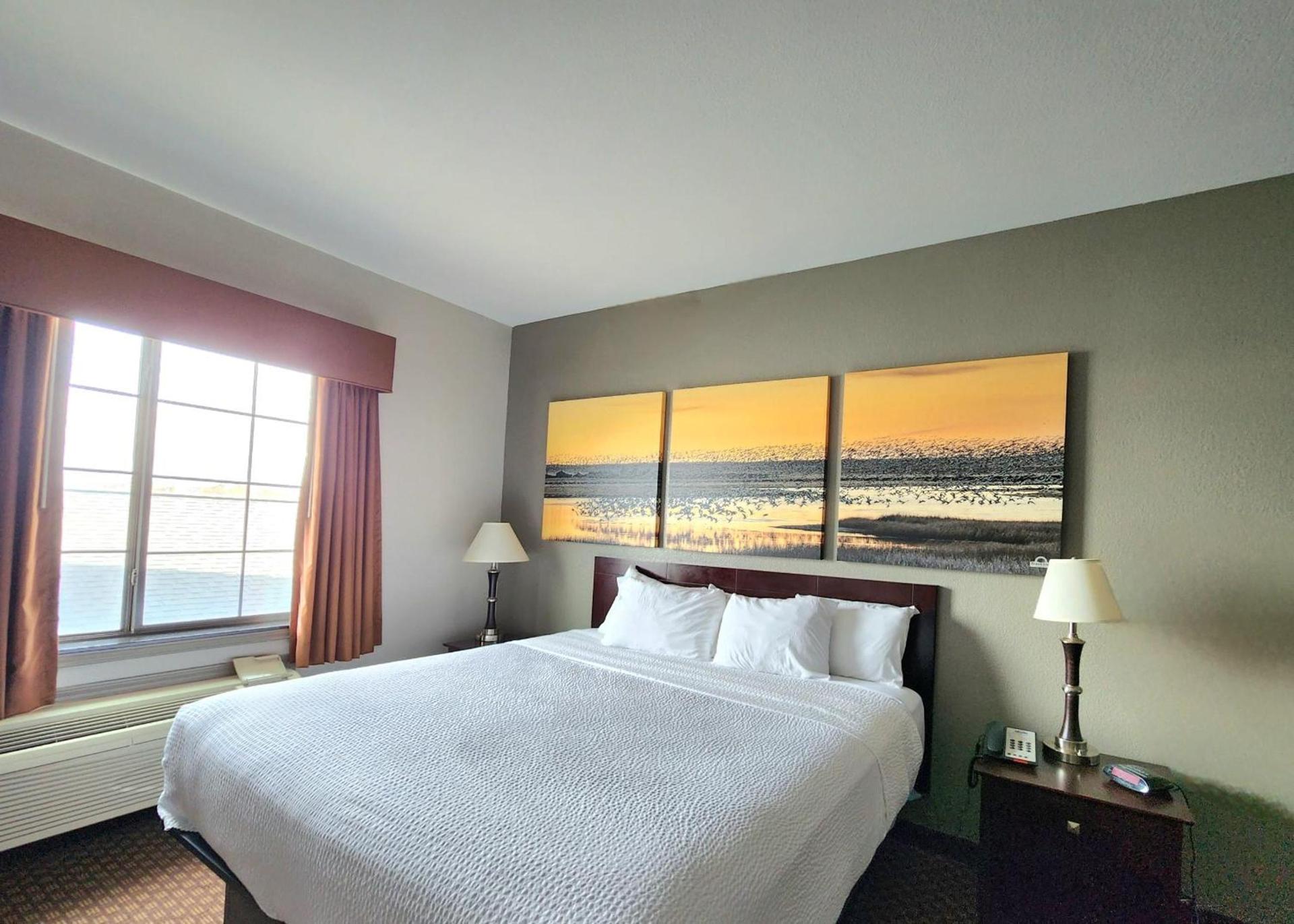 Days Inn by Wyndham Kemah photo 35