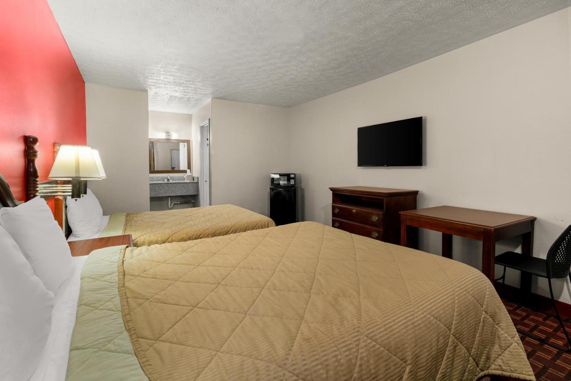 Rodeway Inn Dickson photo 8