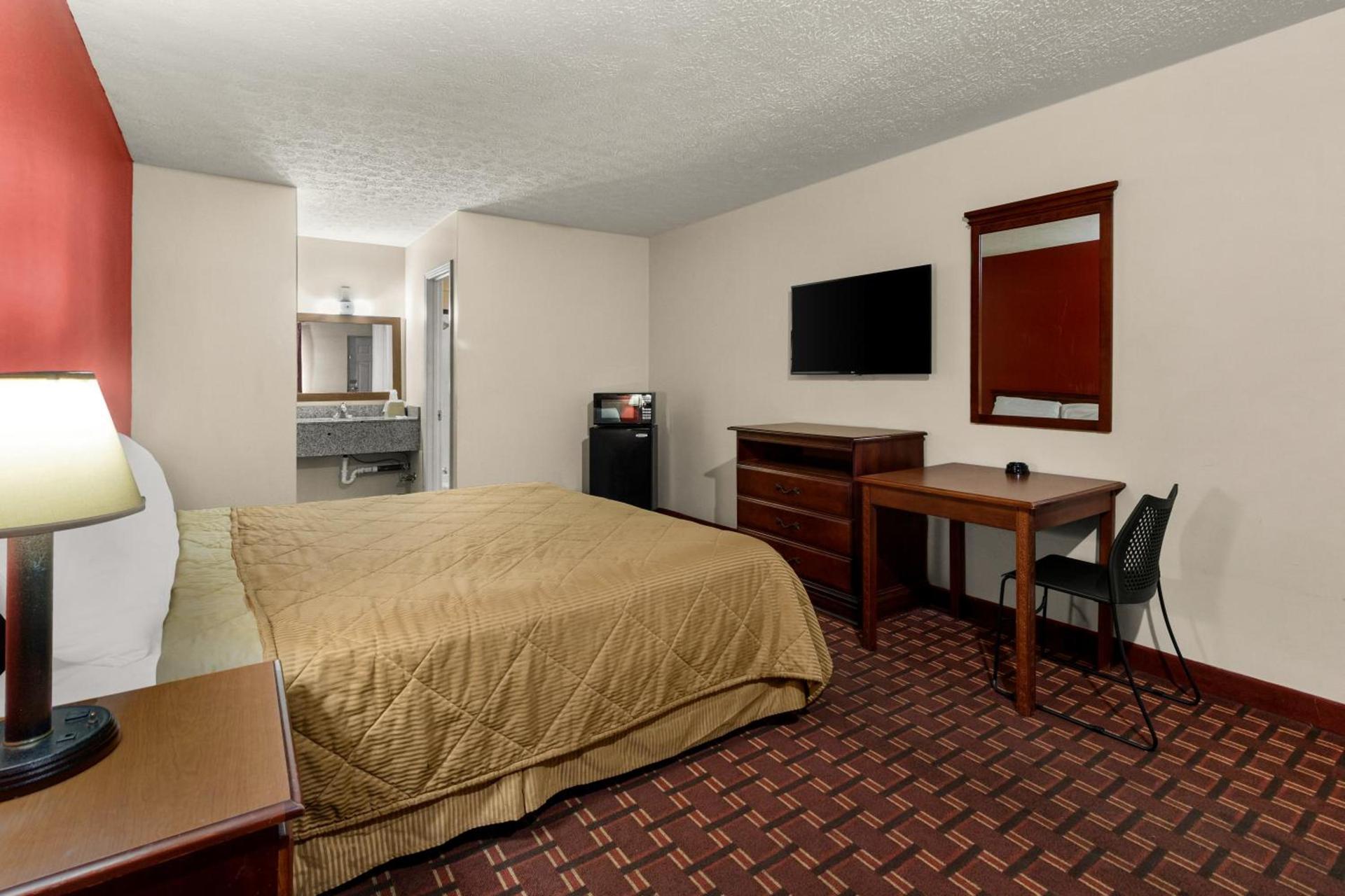 Rodeway Inn Dickson photo 7