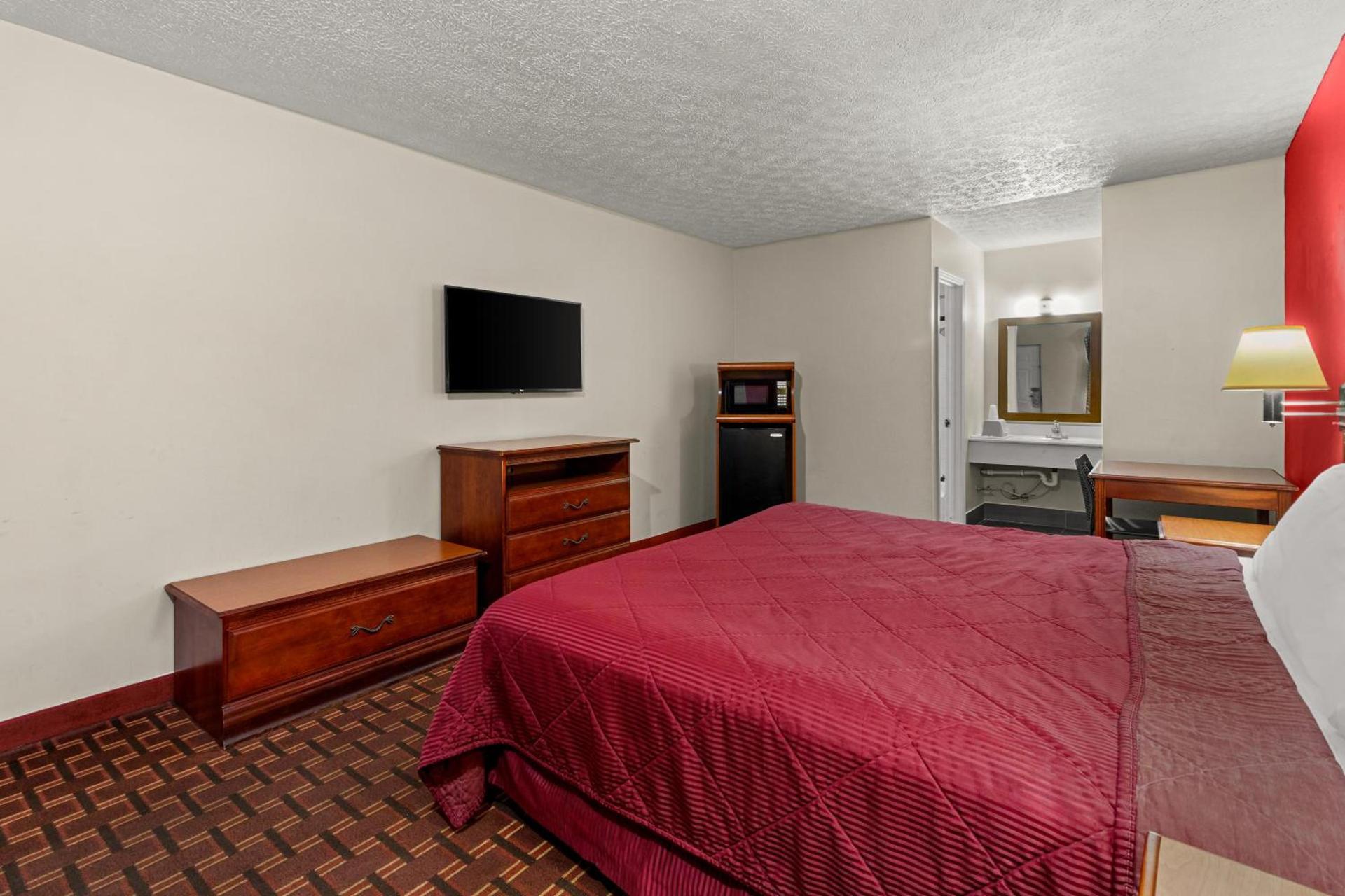 Rodeway Inn Dickson photo 13