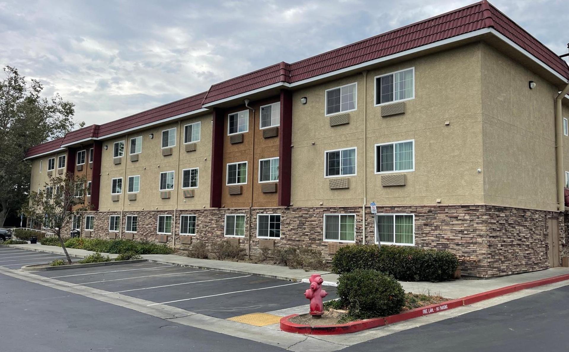Red Roof Inn Hayward photo 14