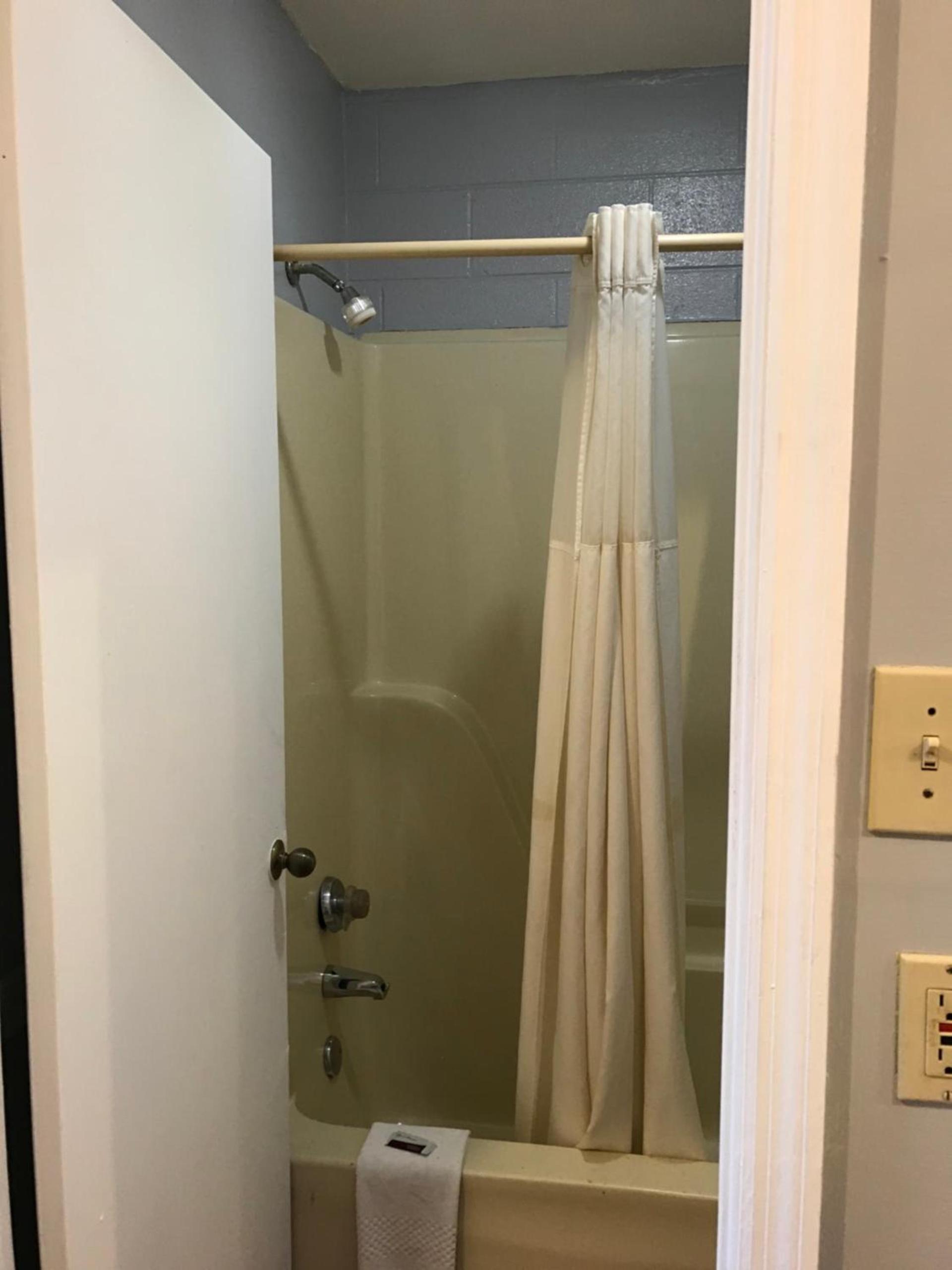 Sky Inn Hotel photo 20