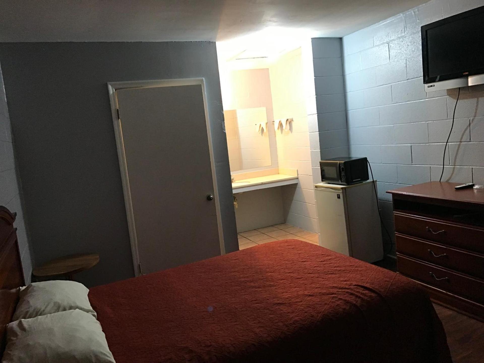 Sky Inn Hotel photo 23