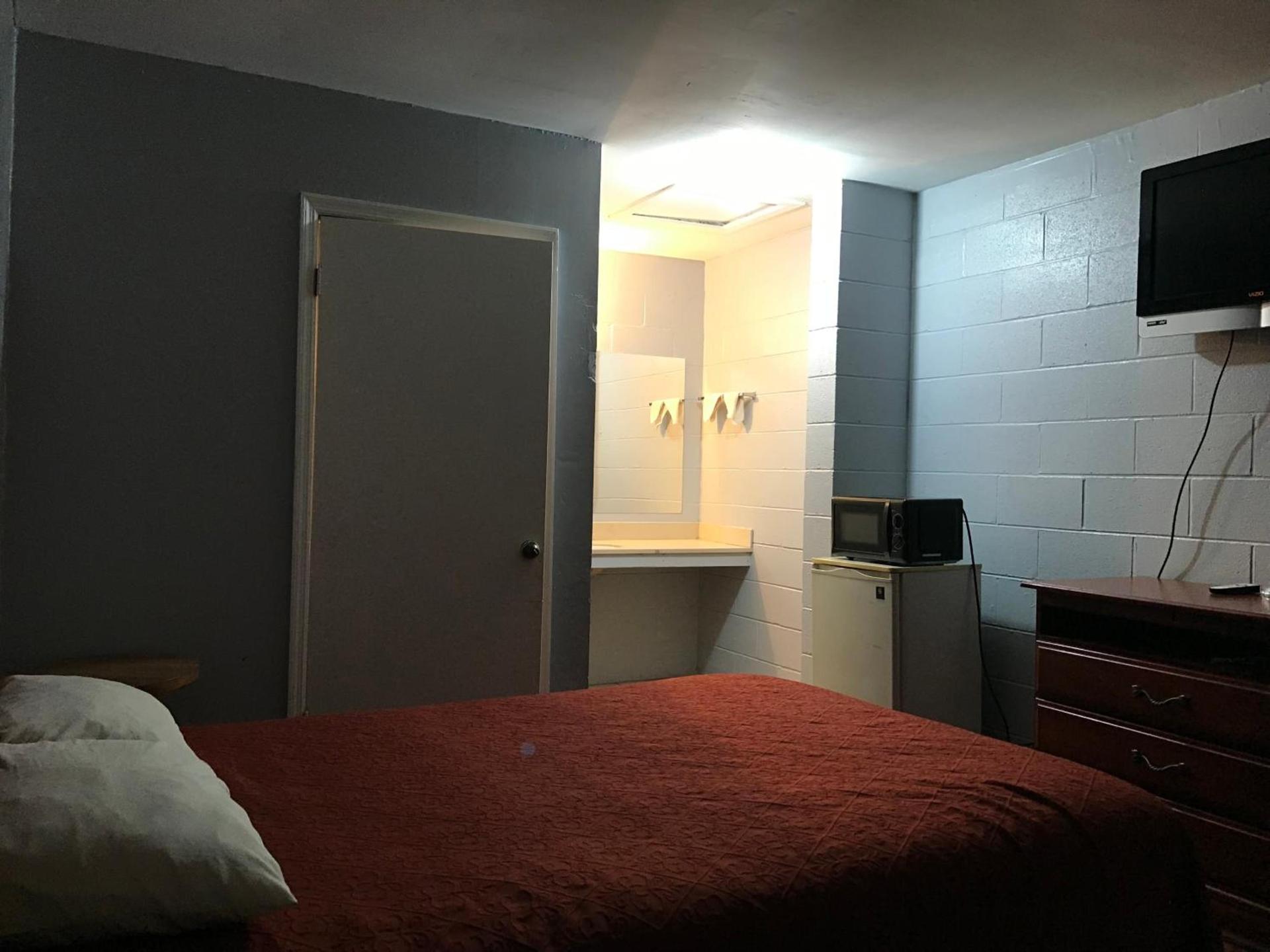 Sky Inn Hotel photo 24
