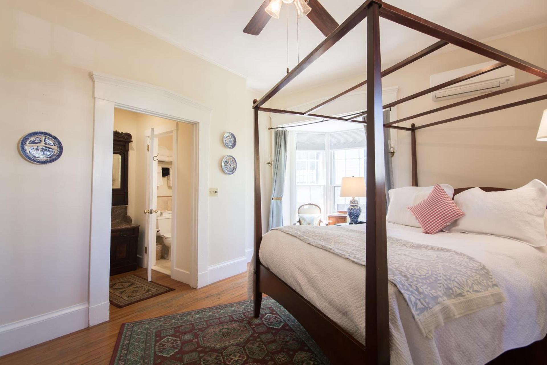 Marshall Slocum Inn photo 43