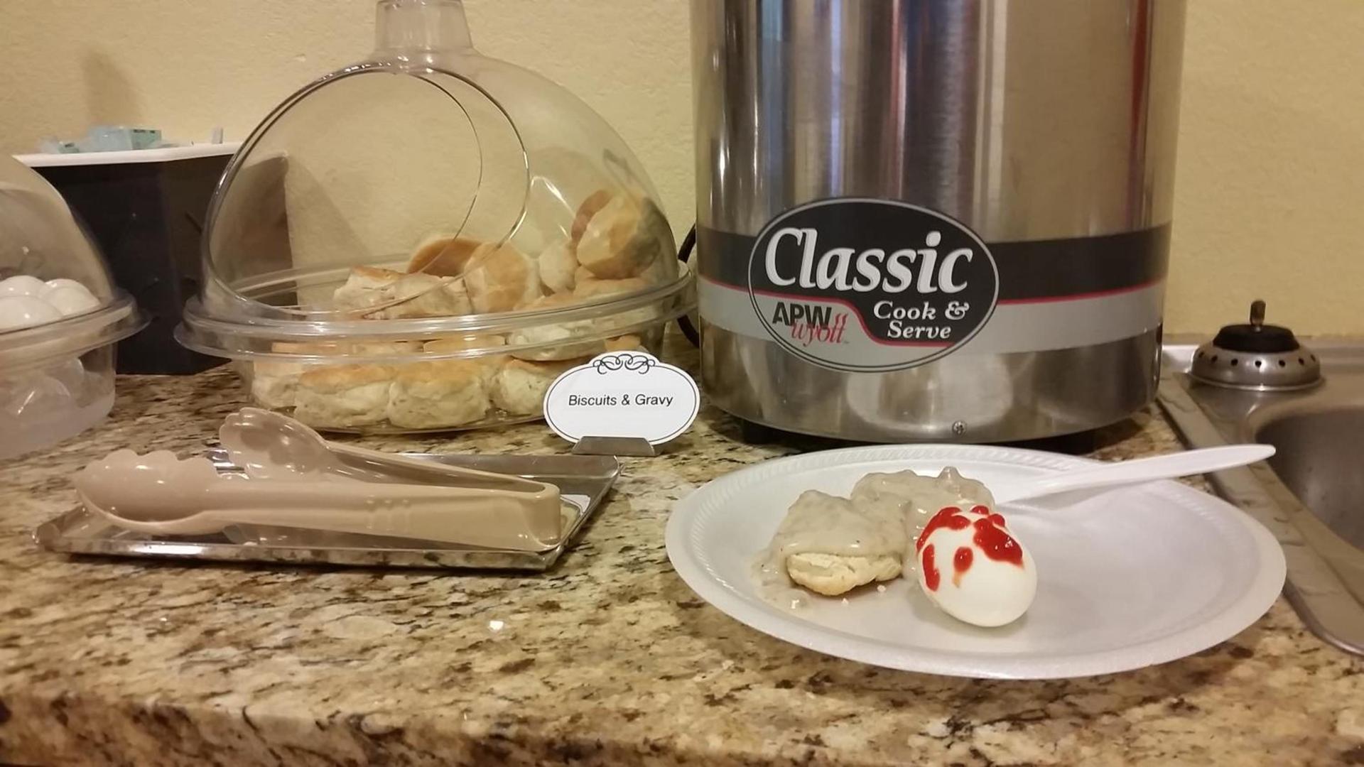 Microtel Inn & Suites - Kearney photo 18
