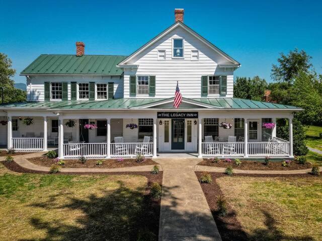The Legacy Inn — hotel in Luray
