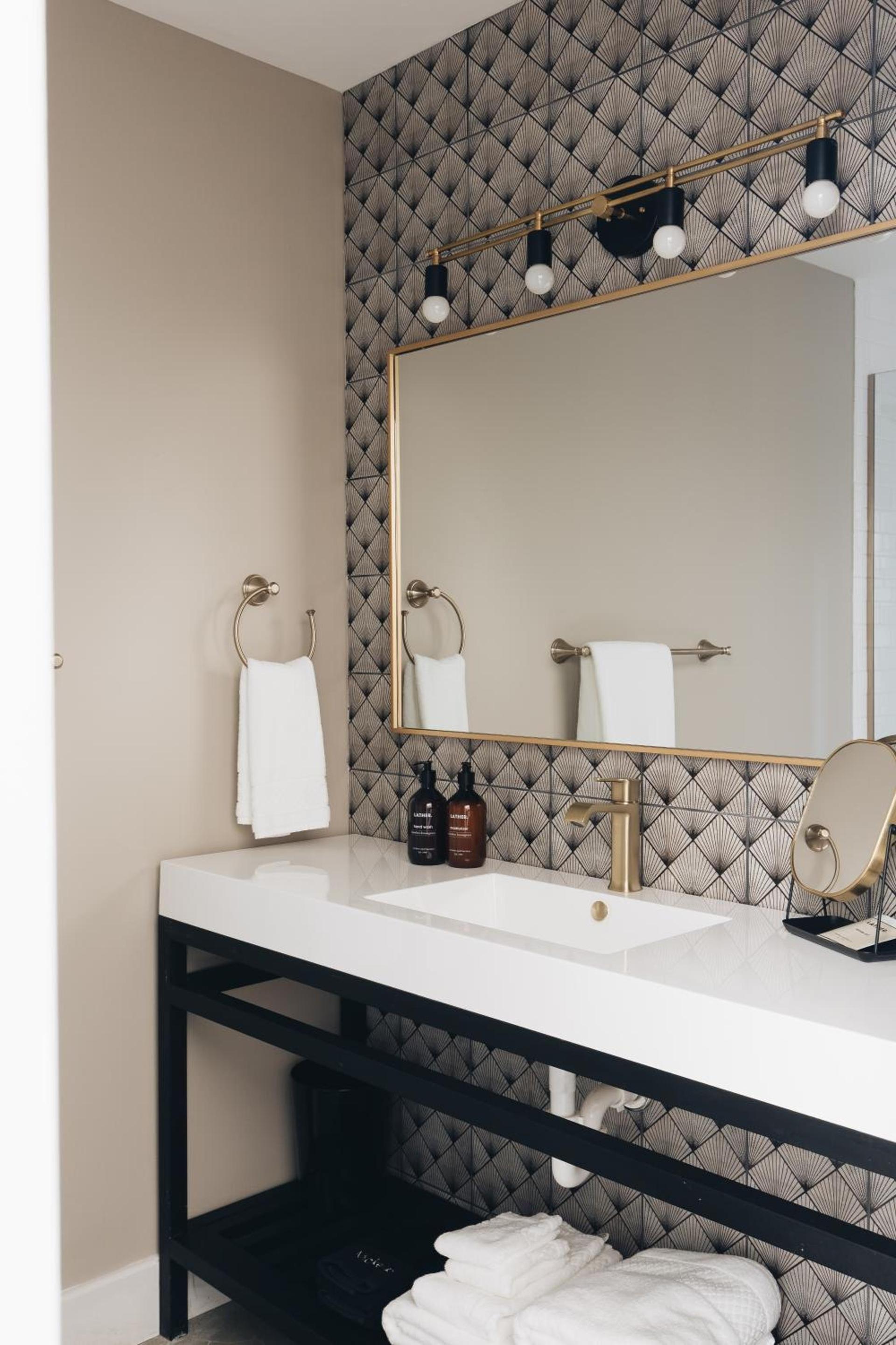 The Bellwether Hotel photo 80