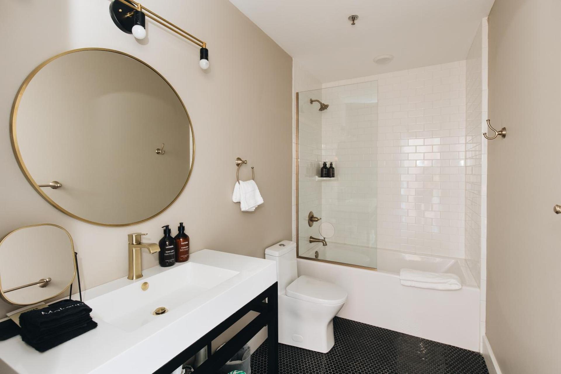 The Bellwether Hotel photo 85