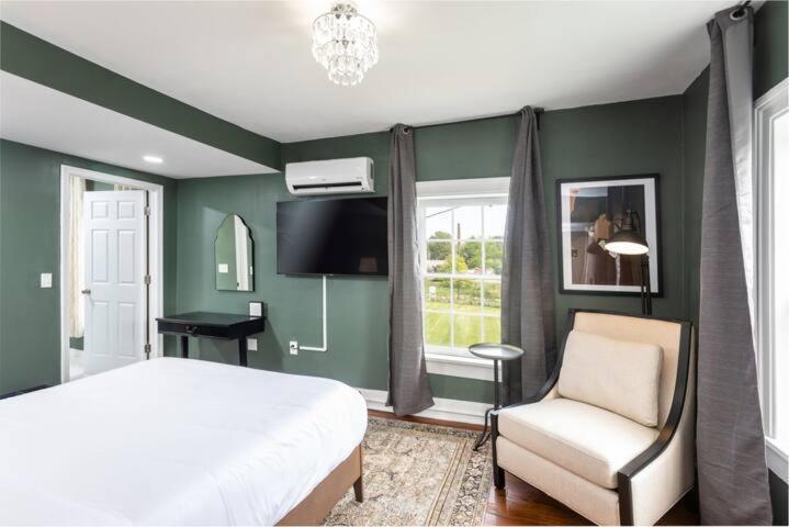 The Legacy Inn photo 25