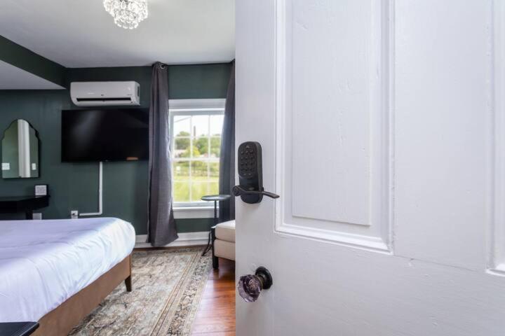 The Legacy Inn photo 31