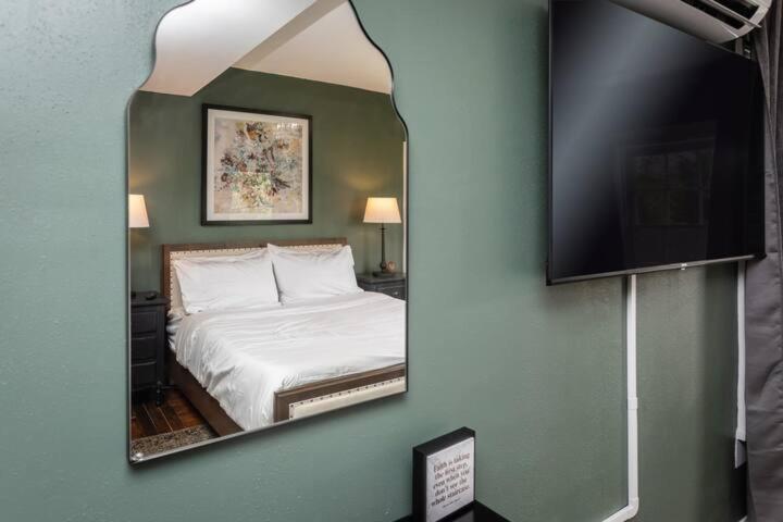 The Legacy Inn photo 39