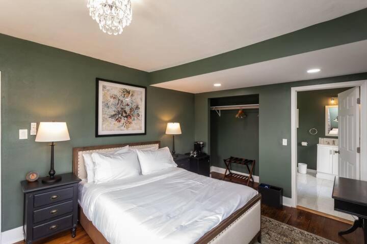 The Legacy Inn photo 38