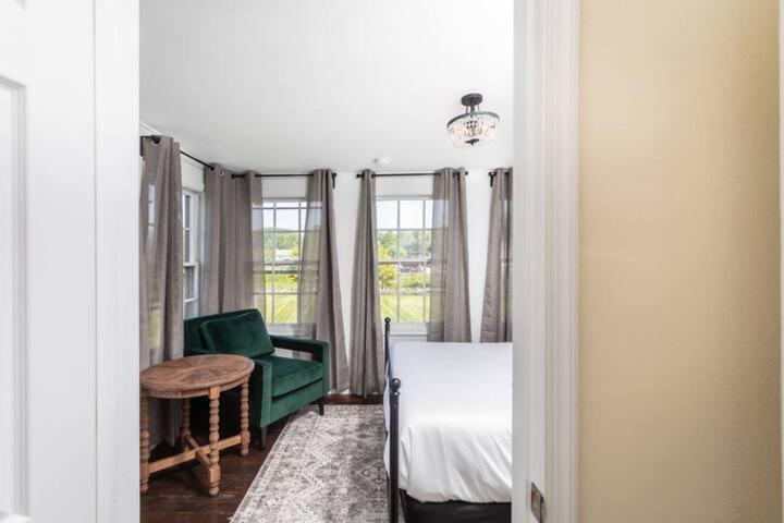 The Legacy Inn photo 60