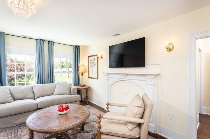 The Legacy Inn photo 67