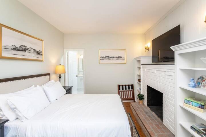 The Legacy Inn photo 91