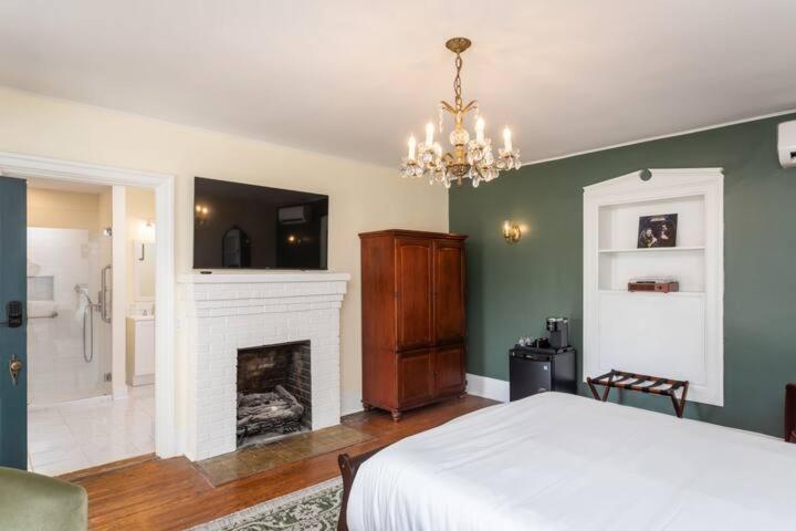 The Legacy Inn photo 93