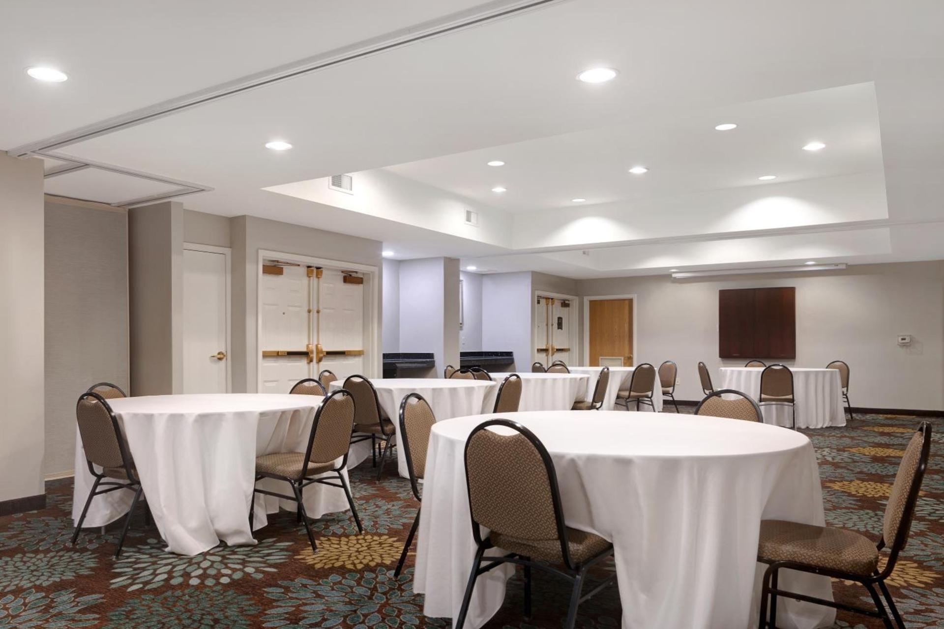Staybridge Suites Tallahassee I-10 East by IHG photo 19