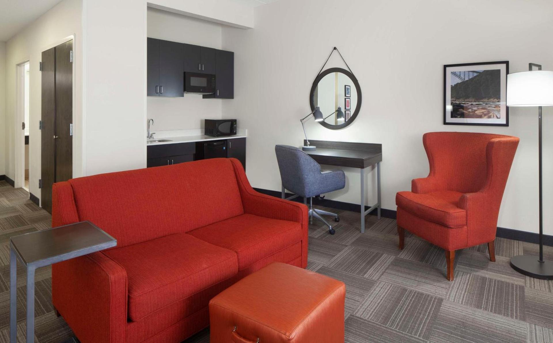 Hampton Inn Charleston-Southridge photo 23