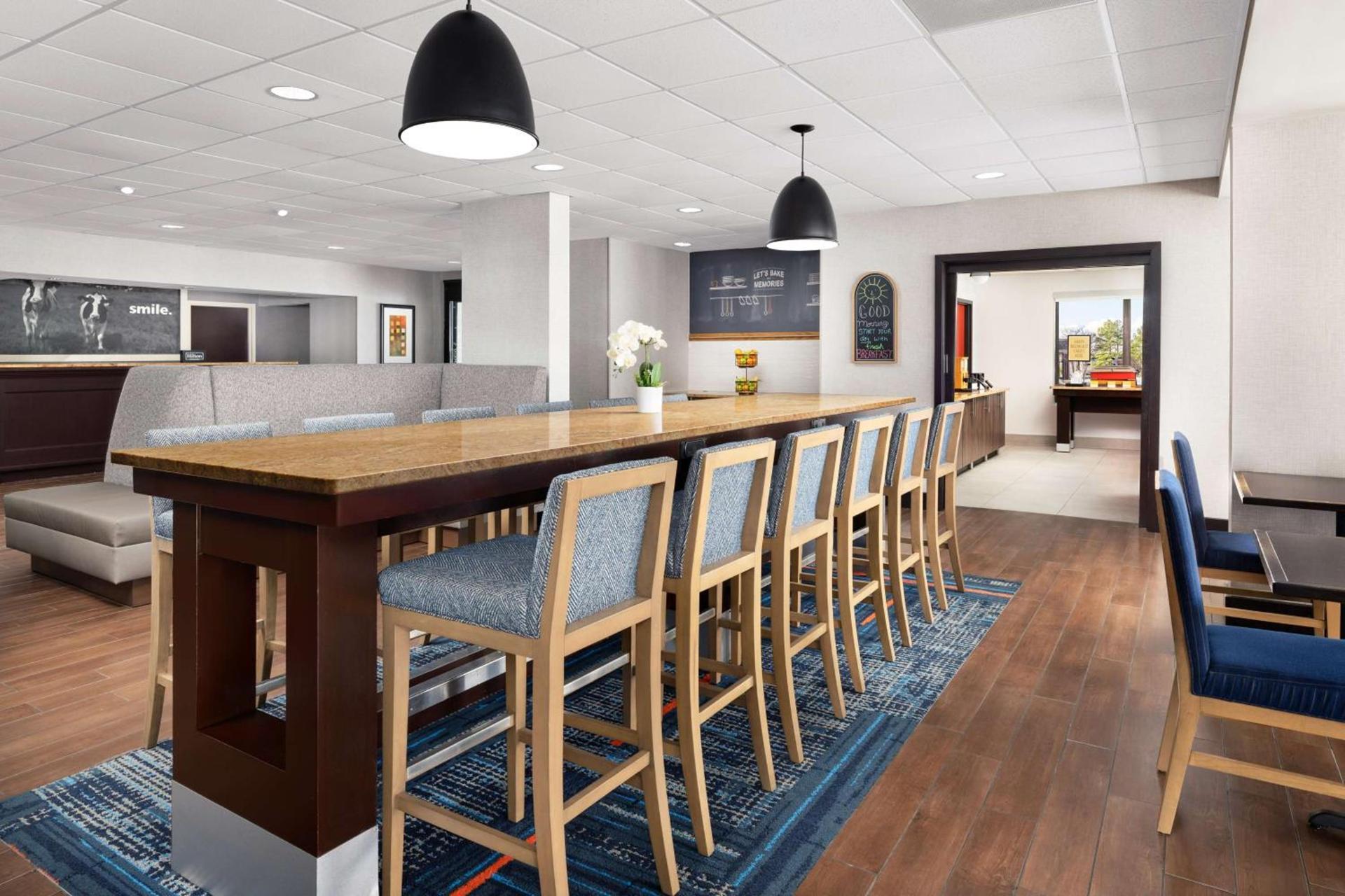 Hampton Inn Memphis-Walnut Grove/Baptist East photo 15