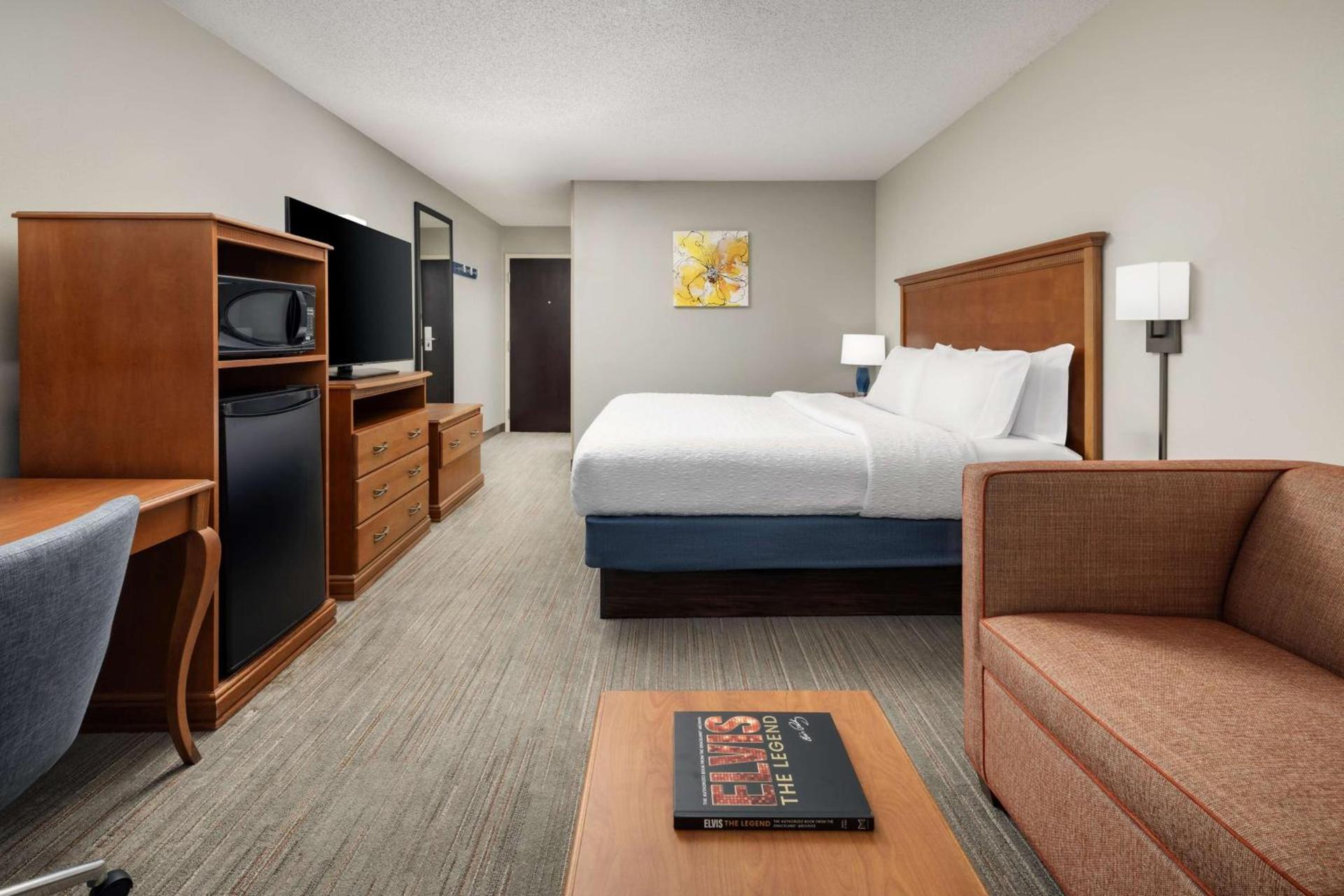 Hampton Inn Memphis-Walnut Grove/Baptist East photo 18