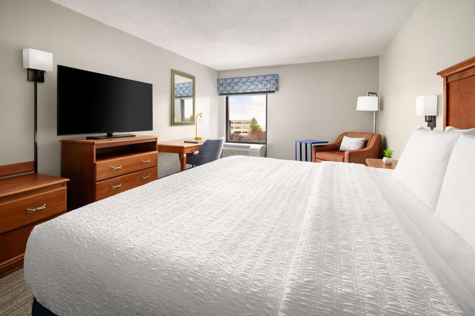 Hampton Inn Memphis-Walnut Grove/Baptist East photo 20