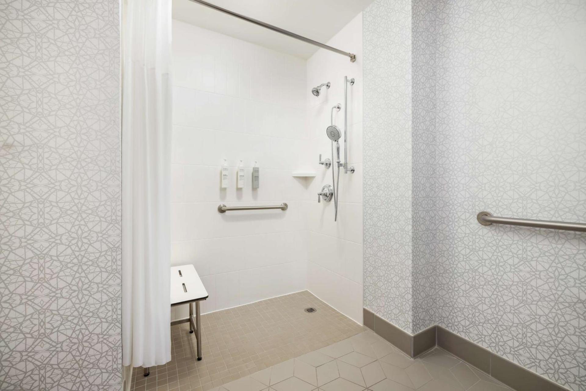 Hampton Inn Memphis-Walnut Grove/Baptist East photo 21