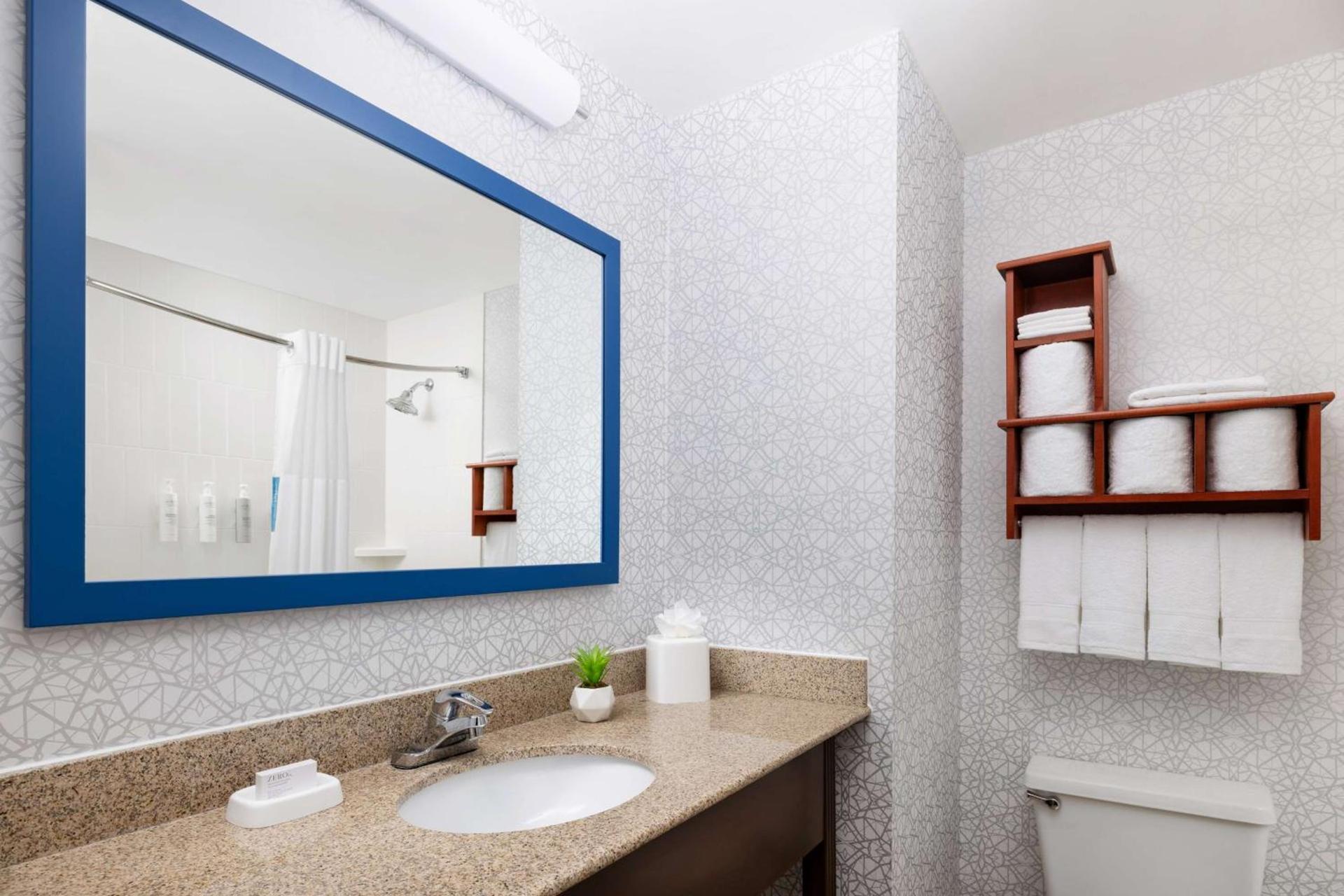 Hampton Inn Memphis-Walnut Grove/Baptist East photo 23