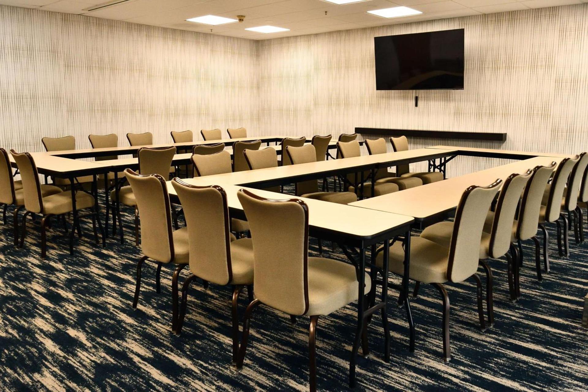 Hampton Inn Santee-I-95 photo 61