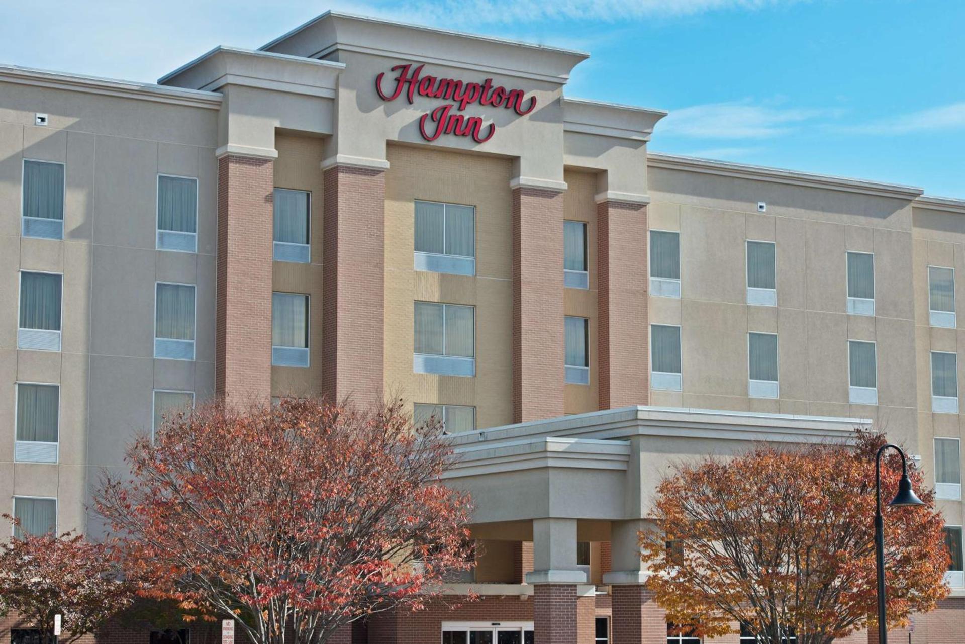 Hampton Inn Gainesville-Haymarket photo 3