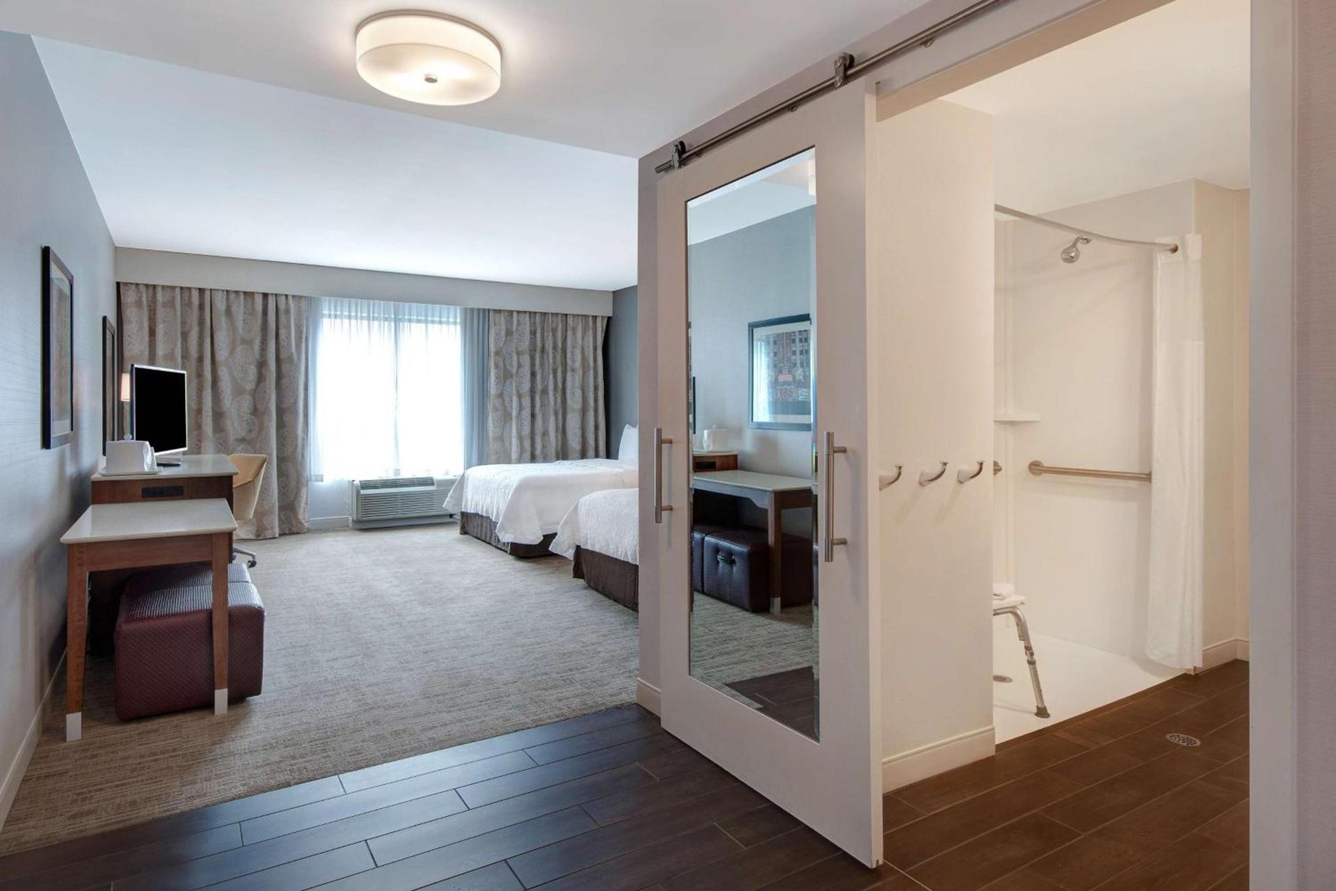 Hampton Inn & Suites Detroit/Troy photo 30
