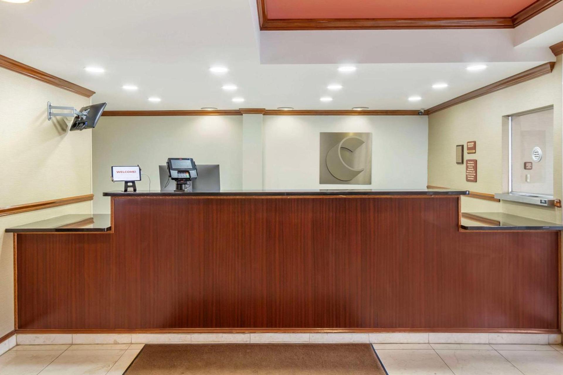 Comfort Inn & Suites Charleston Airport Convention Center photo 8