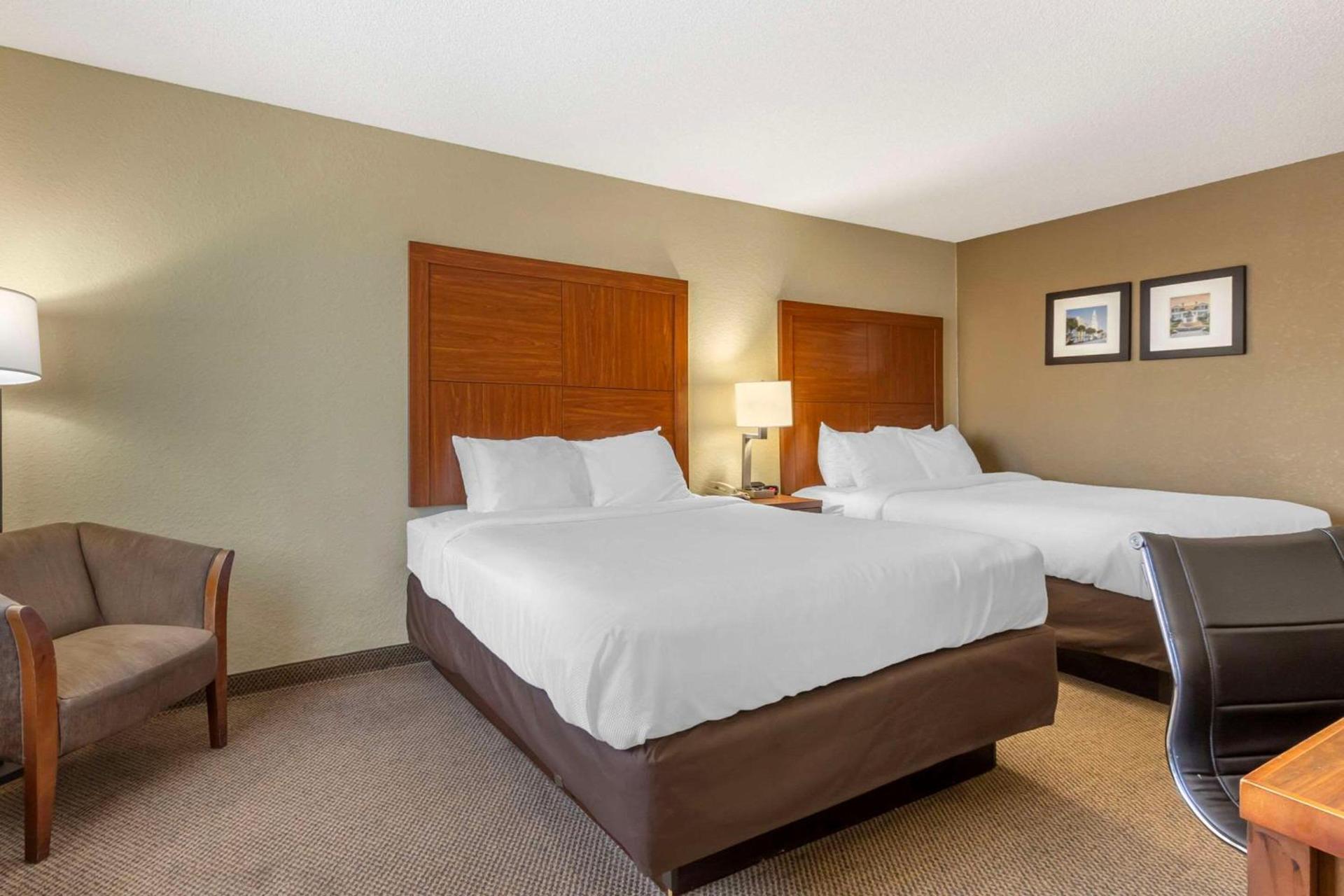 Comfort Inn & Suites Charleston Airport Convention Center photo 10