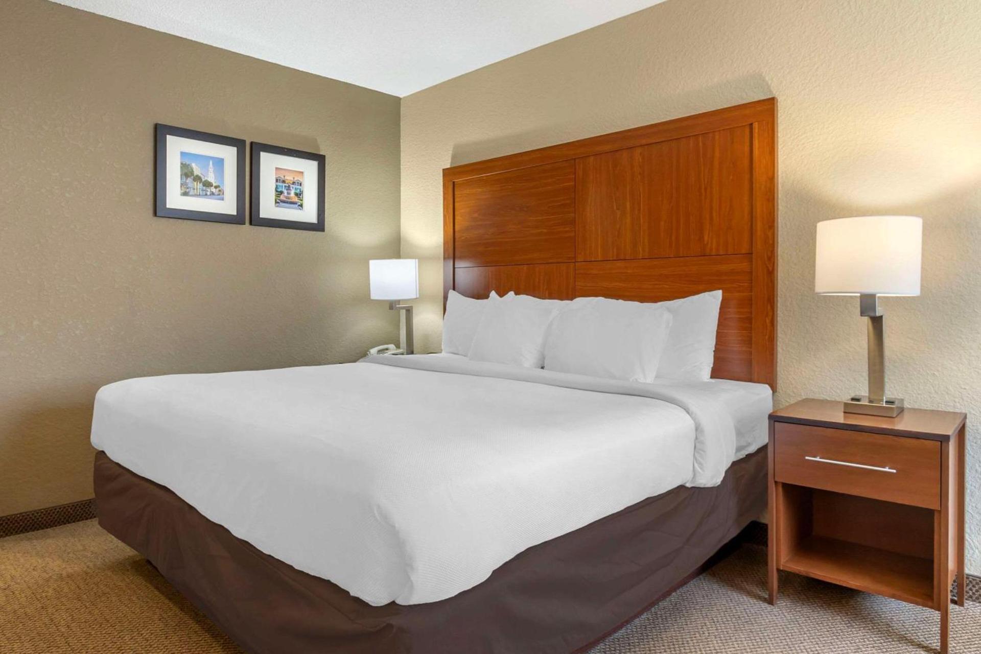 Comfort Inn & Suites Charleston Airport Convention Center photo 14