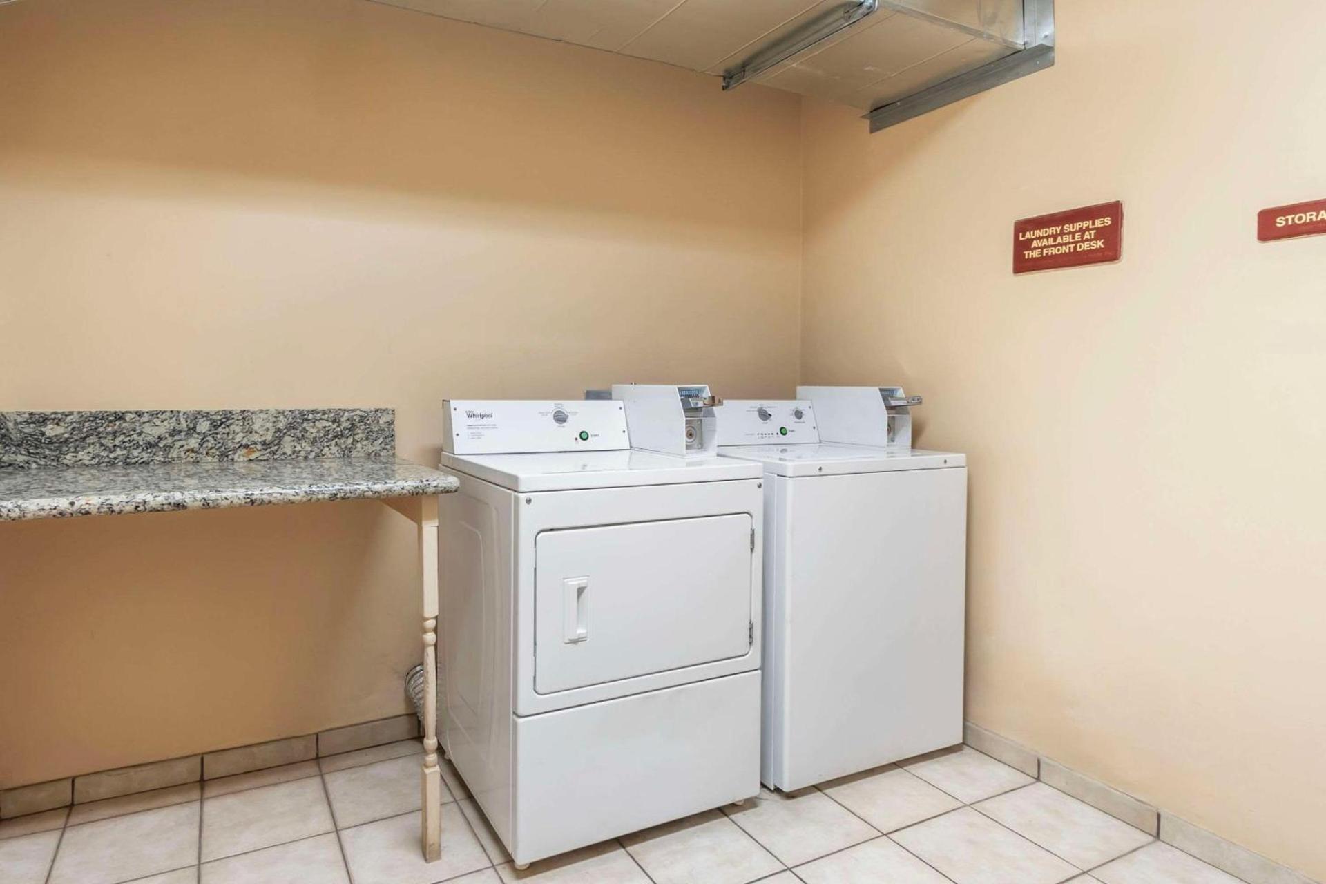 Comfort Inn & Suites Charleston Airport Convention Center photo 34