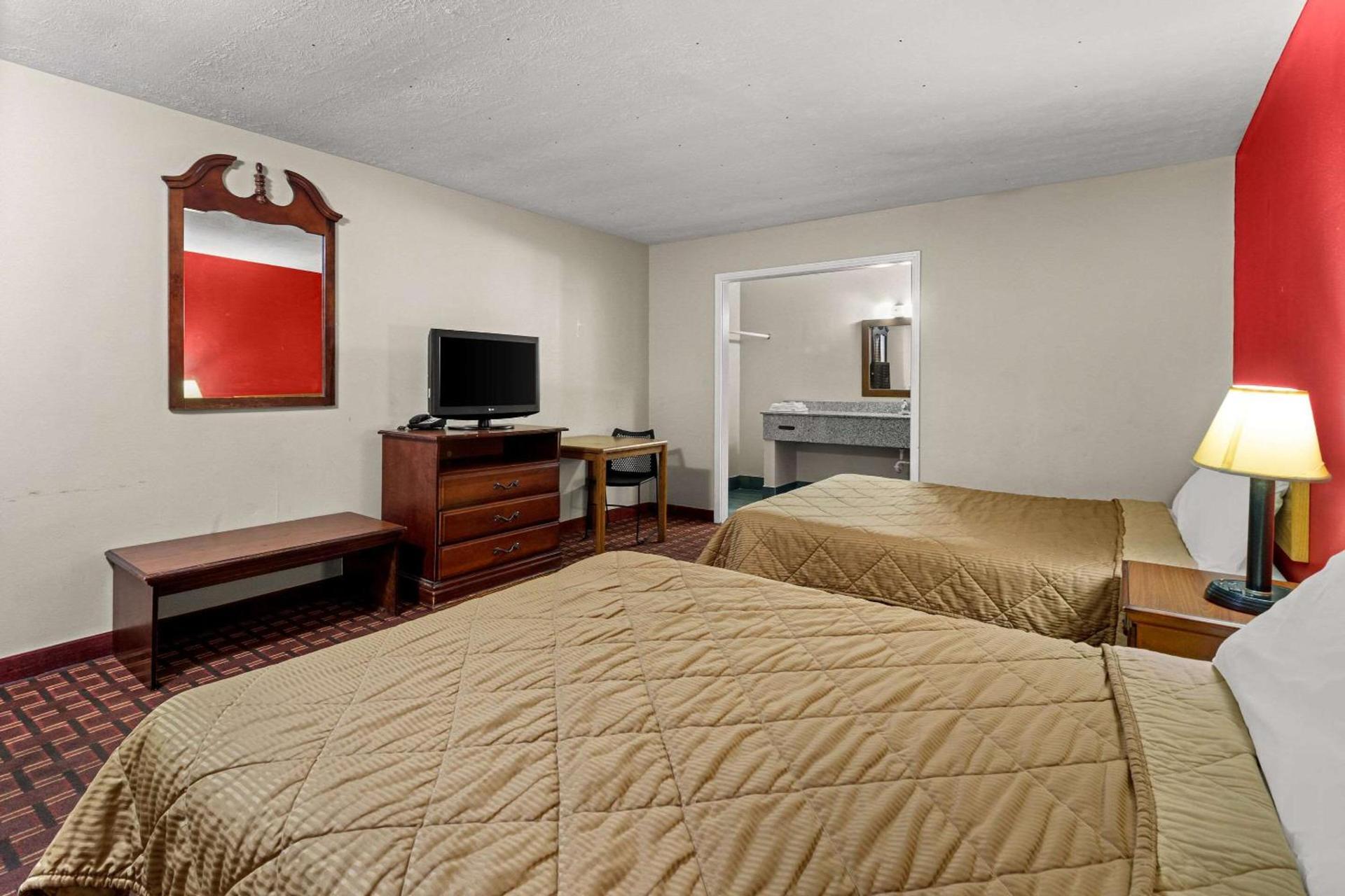 Rodeway Inn Dickson photo 27