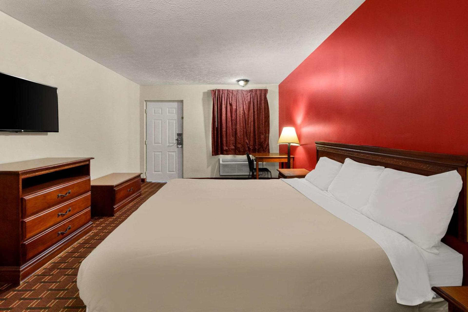 Rodeway Inn Dickson photo 42