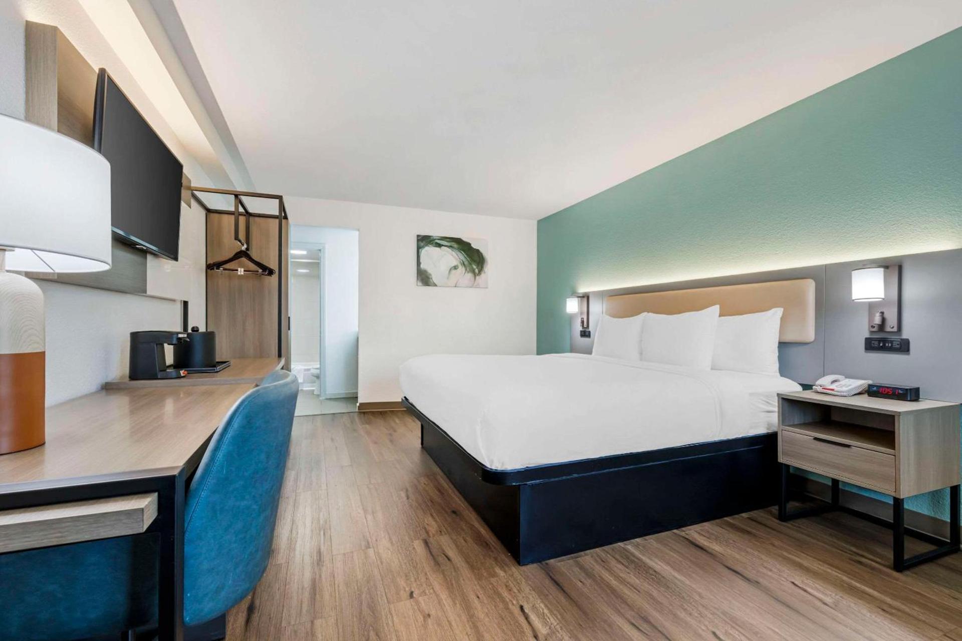 Comfort Inn Sea World Area photo 14