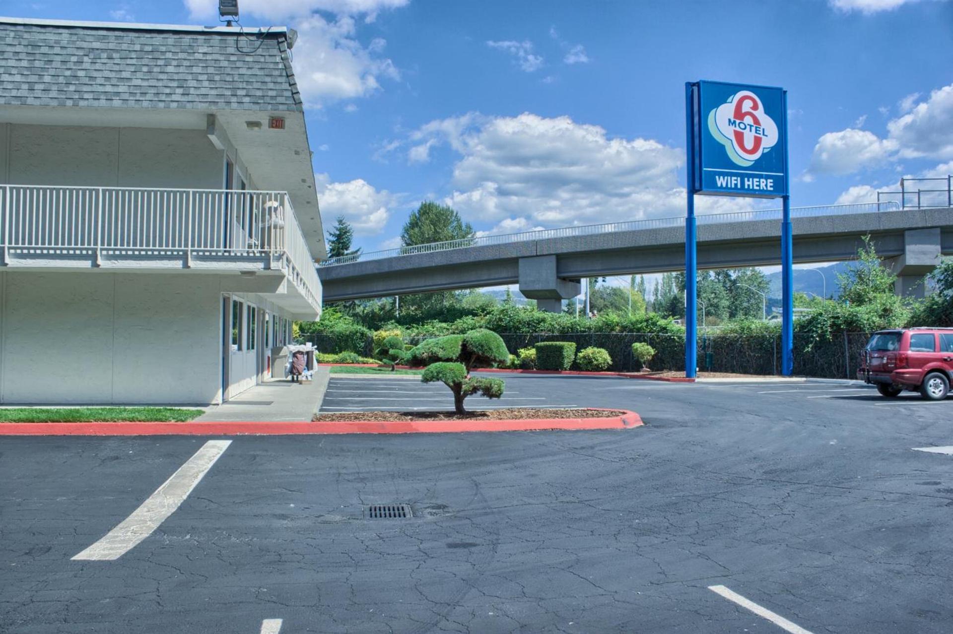 Motel 6-Issaquah, WA - Seattle - East photo 27