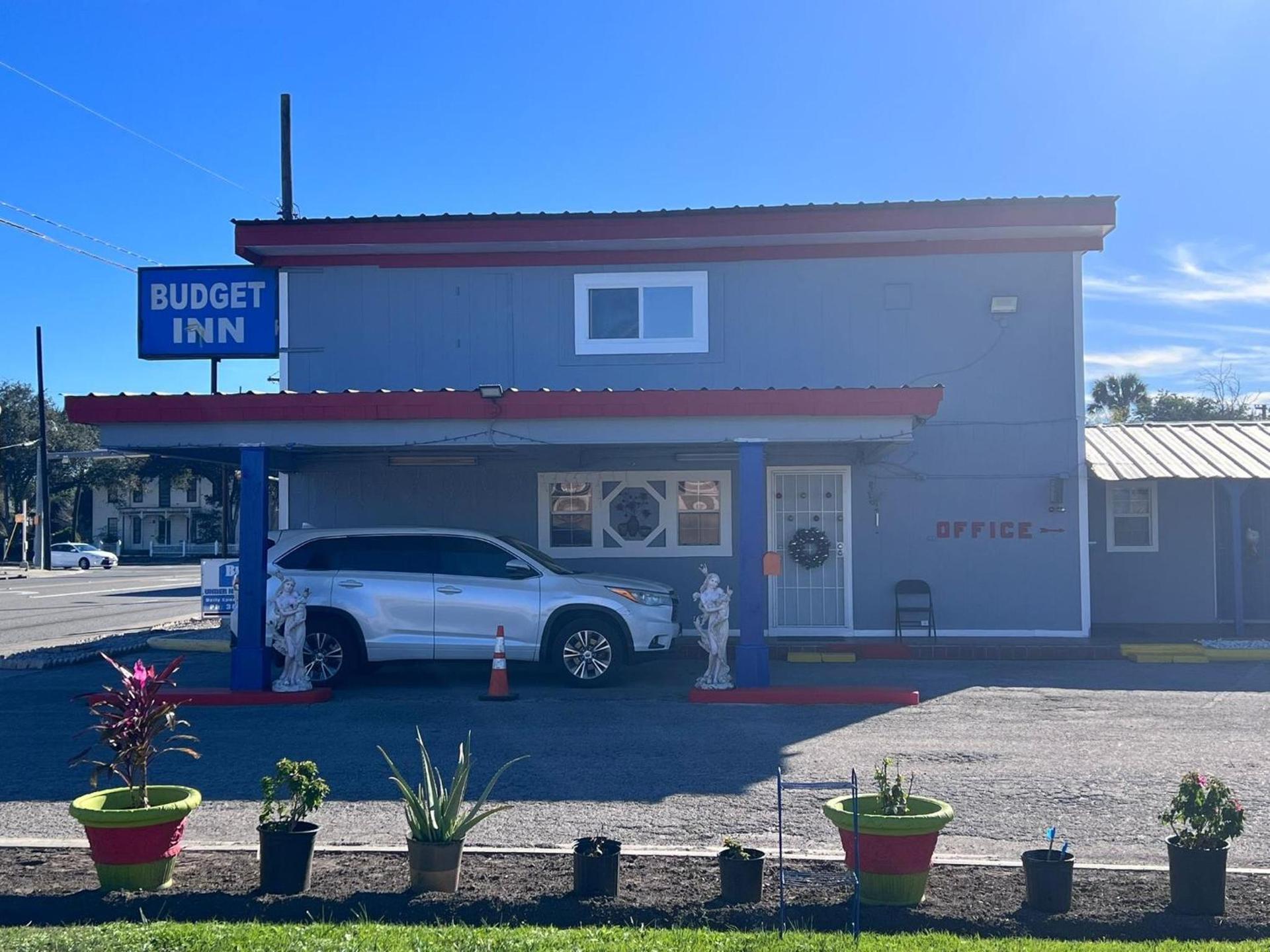 Budget Inn photo 1