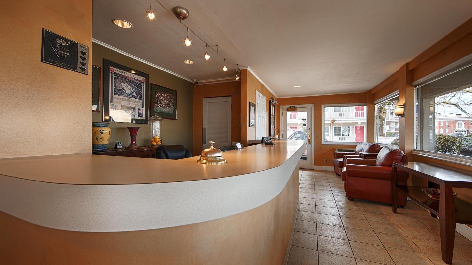 Campus Inn & Suites Eugene Downtown photo 47