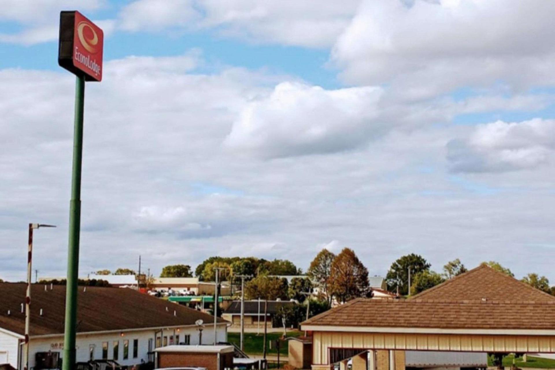 Econo Lodge Maquoketa photo 2