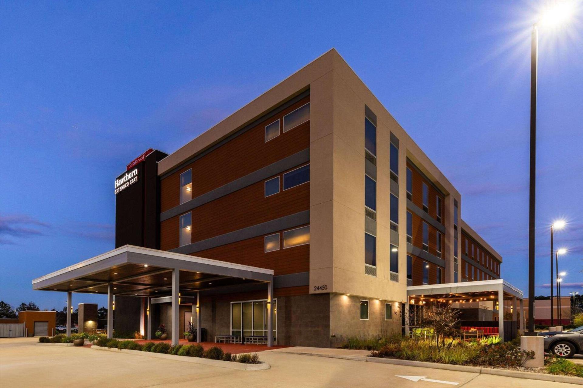 Hawthorn Extended Stay by Wyndham Kingwood Houston photo 2